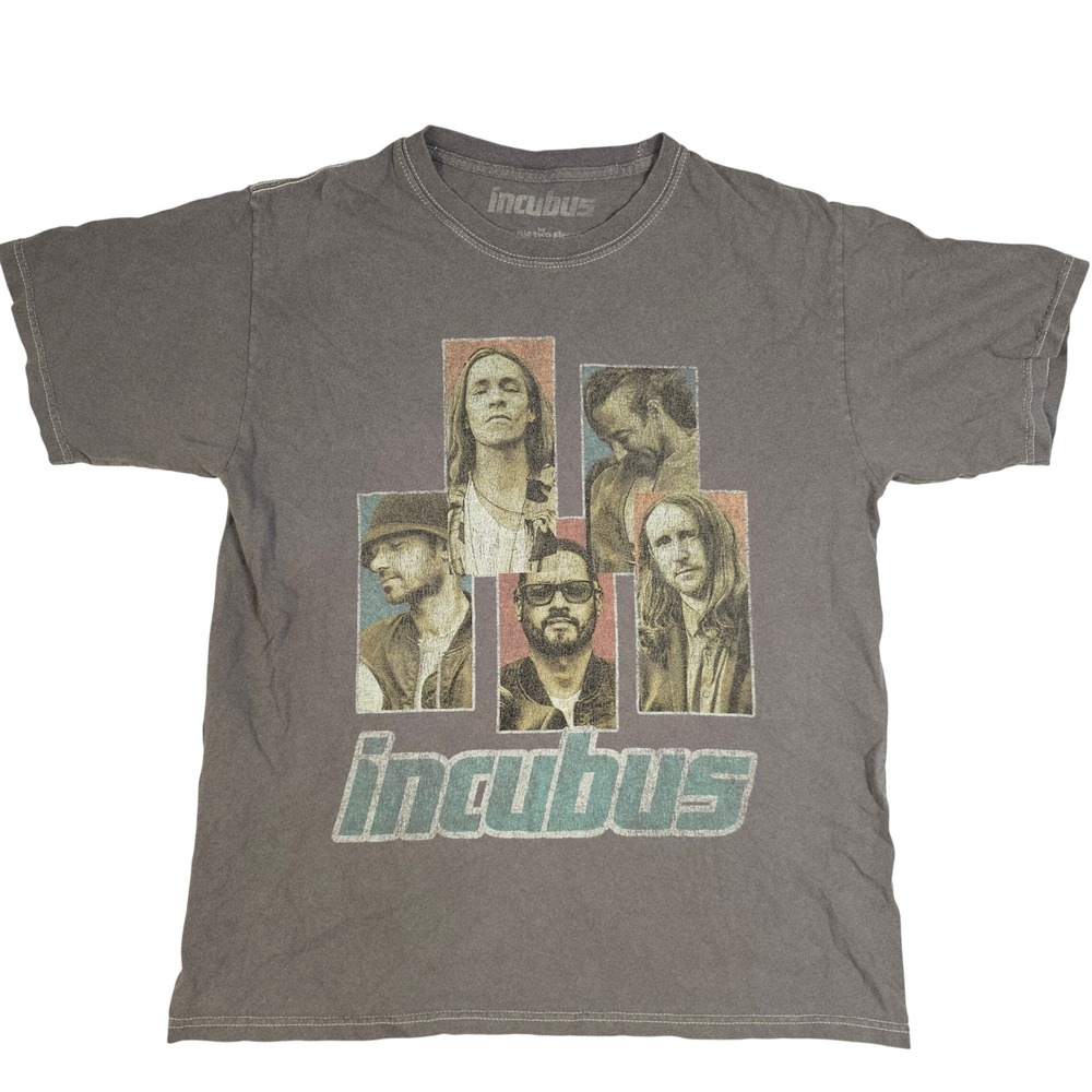 Incubus Band Graphic T-Shirt Gray Short Sleeve Two Sleeves Size Medium Mens
